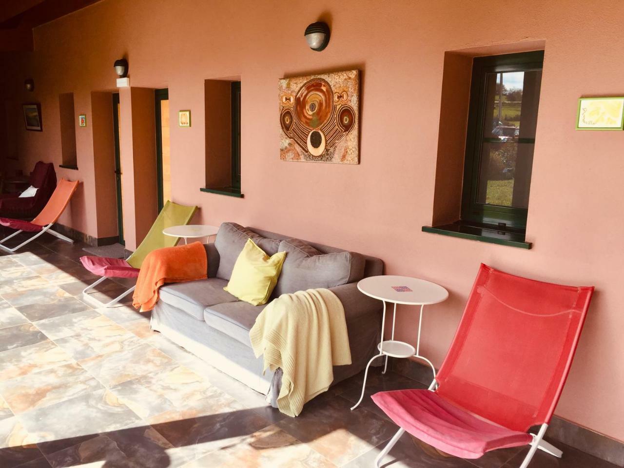 Albergue Paloma Y Lena Sarria Exteriör bild