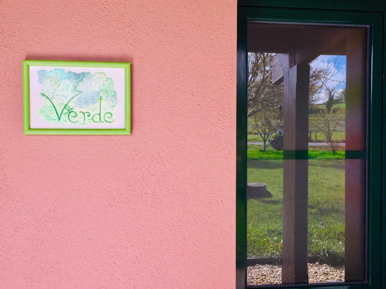 Albergue Paloma Y Lena Sarria Exteriör bild