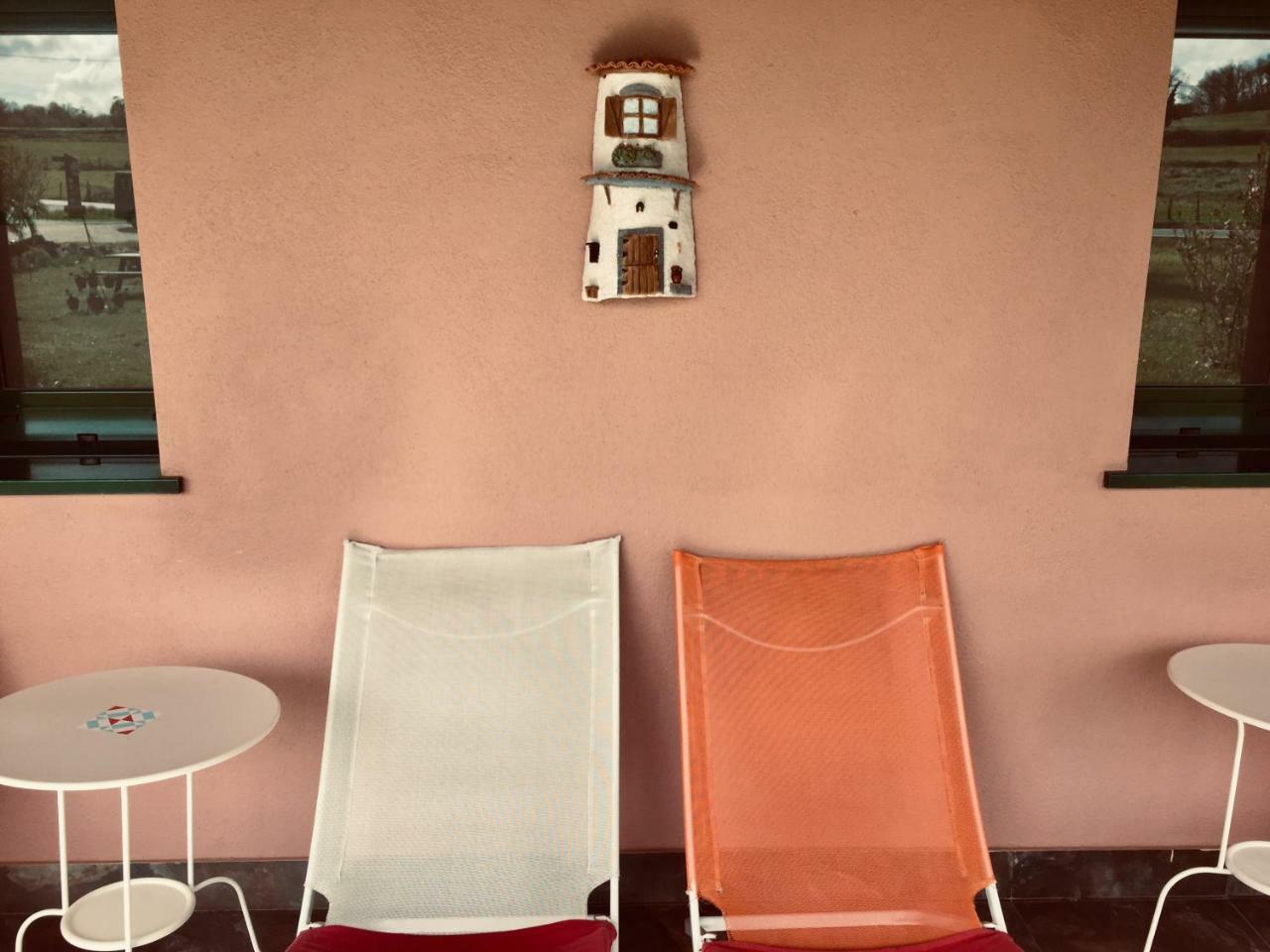 Albergue Paloma Y Lena Sarria Exteriör bild